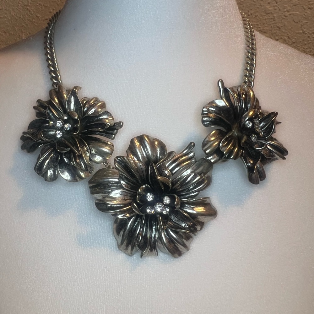 Fossil Brand Floral Silver Necklace with Clear Gems